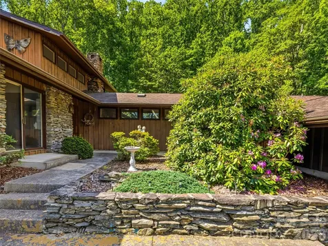 52 Chapel Hill Church Road Asheville NC 28803