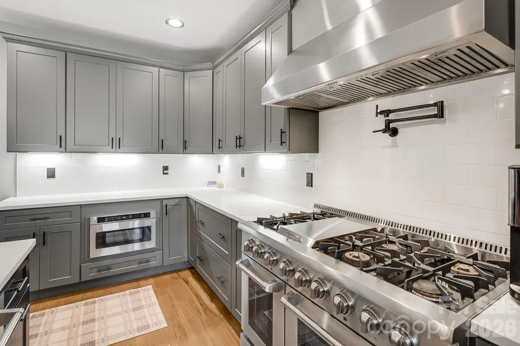163 Northview Drive Hendersonville NC 28791