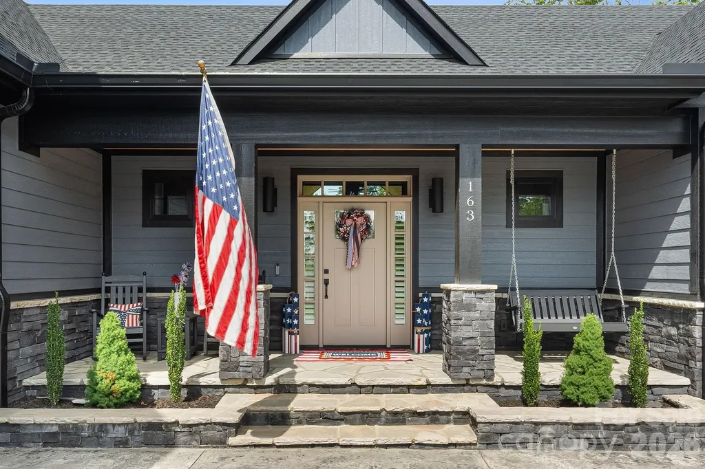 163 Northview Drive Hendersonville NC 28791