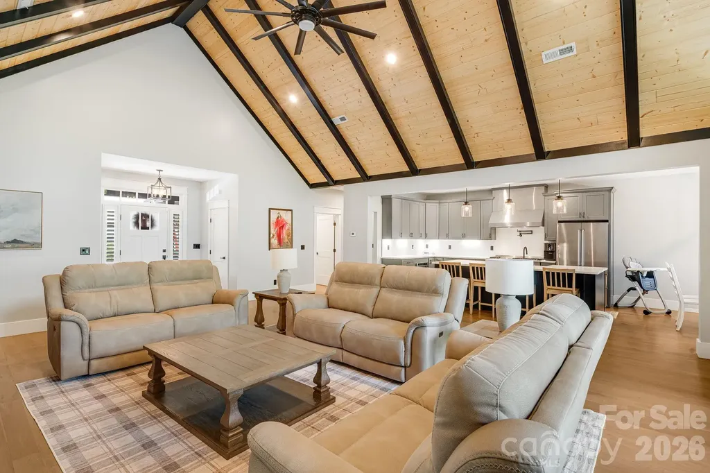 163 Northview Drive Hendersonville NC 28791