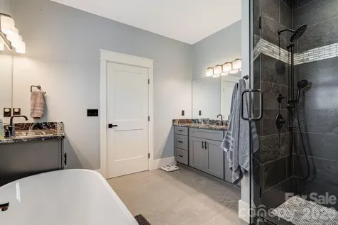 163 Northview Drive Hendersonville NC 28791