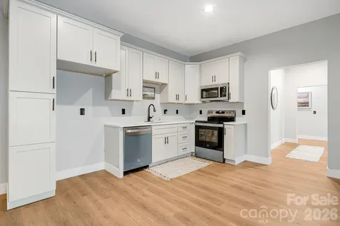 163 Northview Drive Hendersonville NC 28791