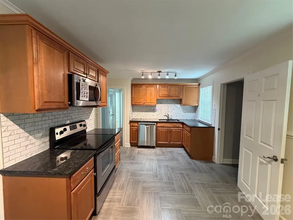 637 Hartness Road Statesville NC 28677