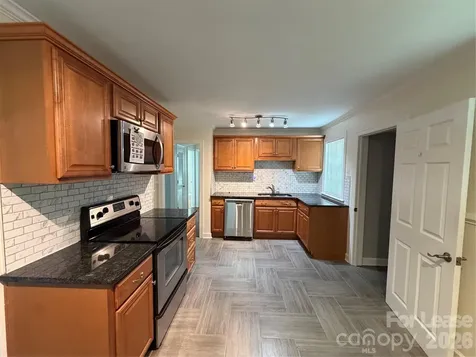 637 Hartness Road Statesville NC 28677