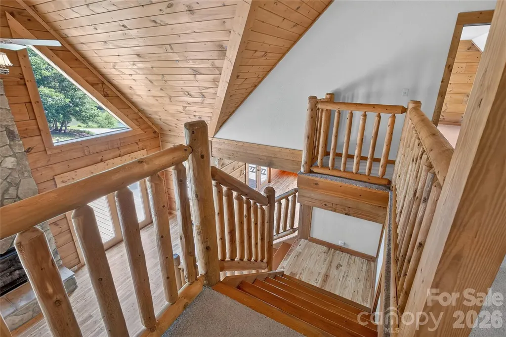 335 Whites Lake Boulevard Saluda NC 28773