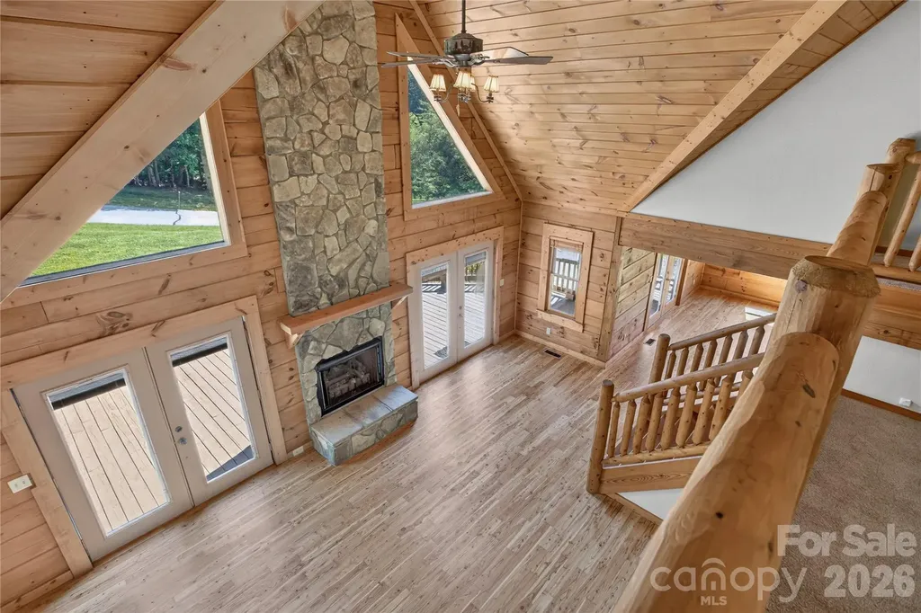 335 Whites Lake Boulevard Saluda NC 28773