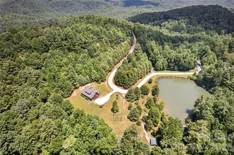 335 Whites Lake Boulevard Saluda NC 28773