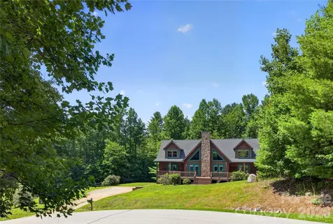 335 Whites Lake Boulevard Saluda NC 28773