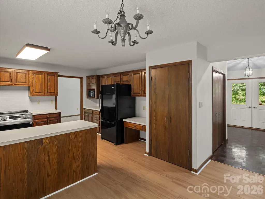 11 Tree Top Drive Arden NC 28704