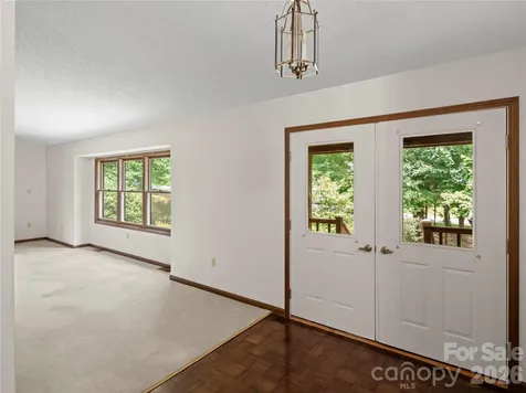 11 Tree Top Drive Arden NC 28704