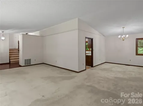 11 Tree Top Drive Arden NC 28704