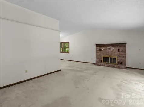 11 Tree Top Drive Arden NC 28704