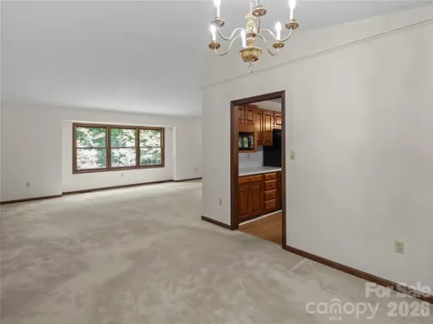 11 Tree Top Drive Arden NC 28704