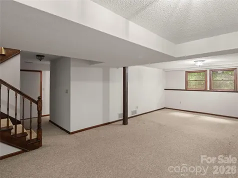 11 Tree Top Drive Arden NC 28704