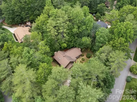 11 Tree Top Drive Arden NC 28704