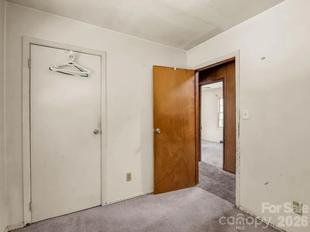 135 Jordan Road Swannanoa NC 28778