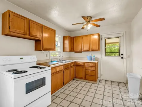 135 Jordan Road Swannanoa NC 28778