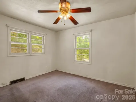 135 Jordan Road Swannanoa NC 28778