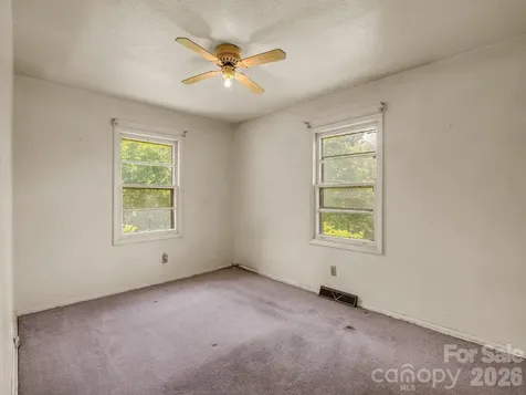 135 Jordan Road Swannanoa NC 28778