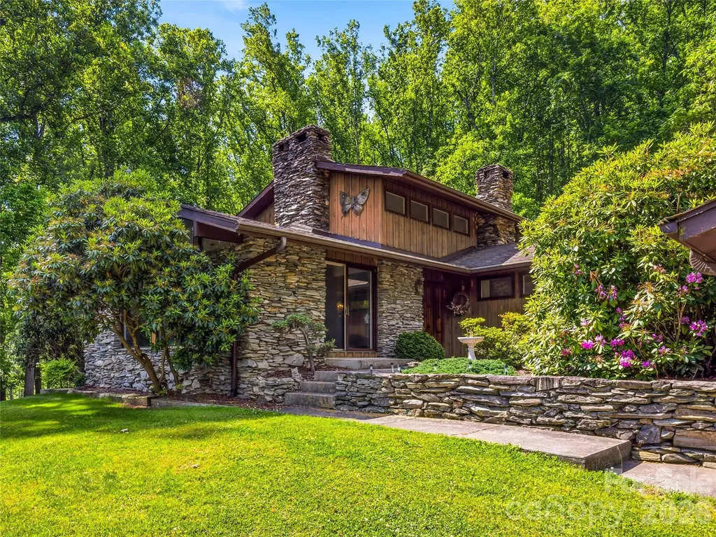 52 Chapel Hill Church Road Asheville NC 28803