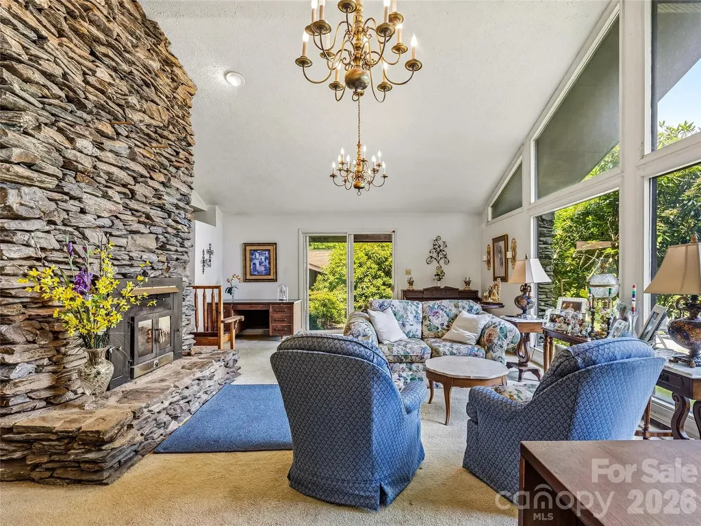 52 Chapel Hill Church Road Asheville NC 28803