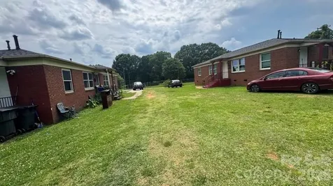 1661 &1665 Montana Drive Charlotte NC 28216