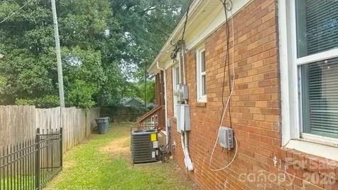 1661 &1665 Montana Drive Charlotte NC 28216