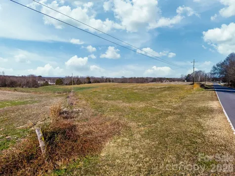 03 Dobbins Mill Road Yadkinville NC 27055
