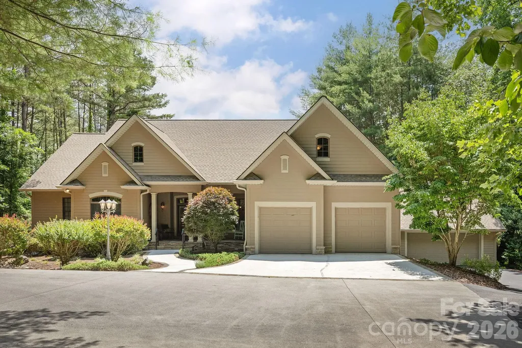 763 Deerlake Road Brevard NC 28712