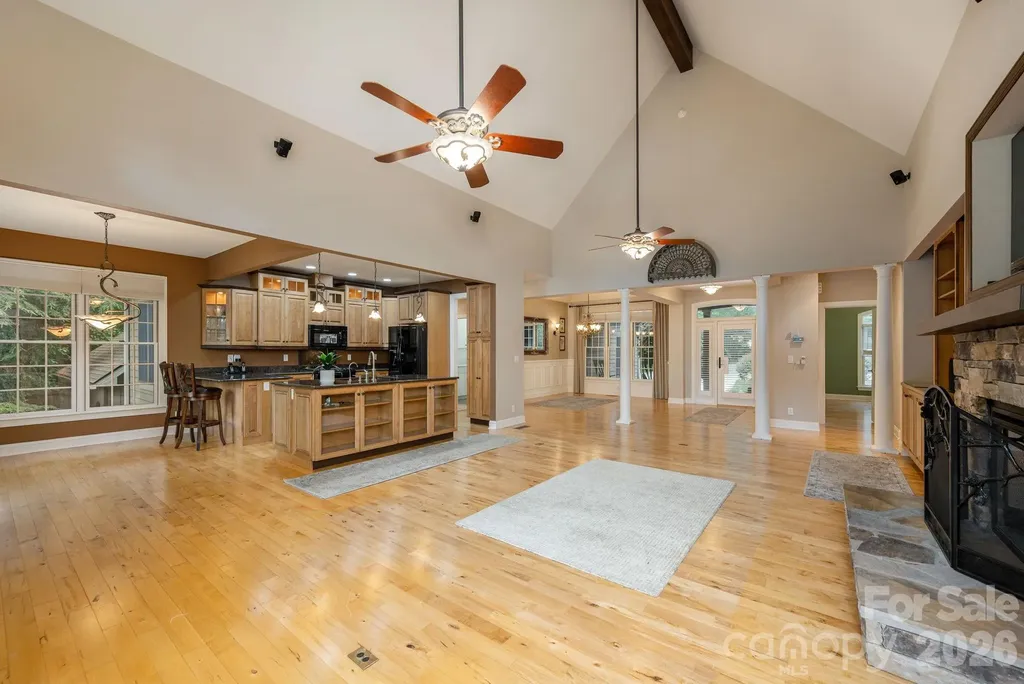 763 Deerlake Road Brevard NC 28712