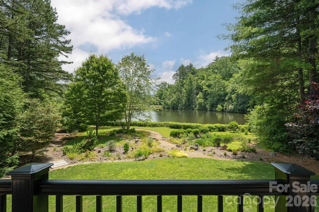763 Deerlake Road Brevard NC 28712