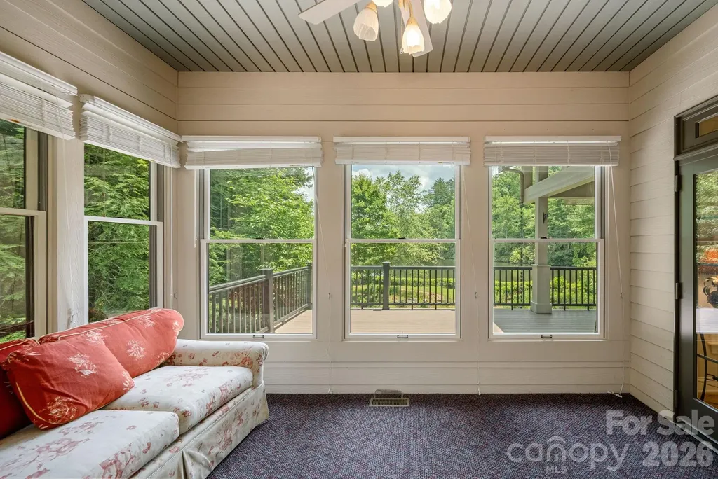 763 Deerlake Road Brevard NC 28712