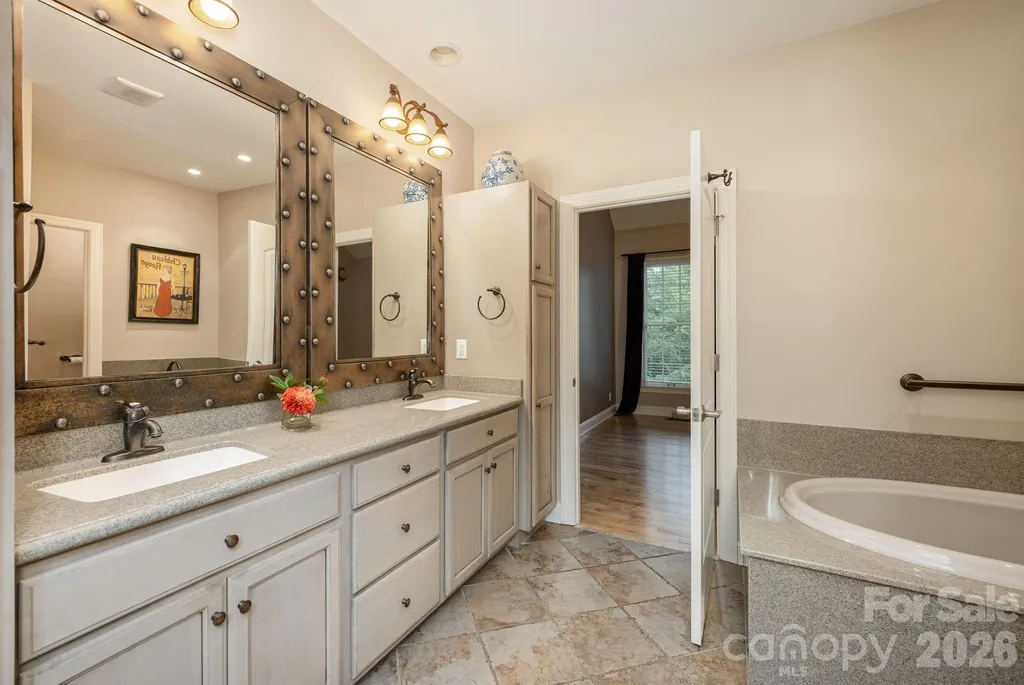 763 Deerlake Road Brevard NC 28712