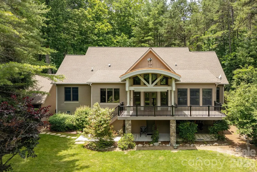 763 Deerlake Road Brevard NC 28712