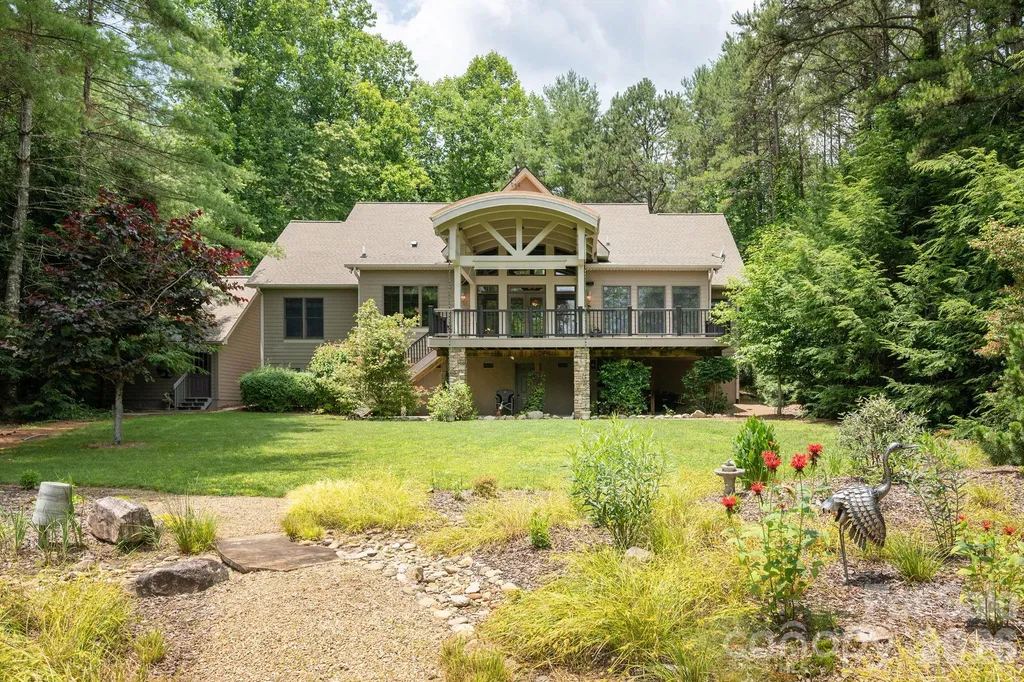 763 Deerlake Road Brevard NC 28712