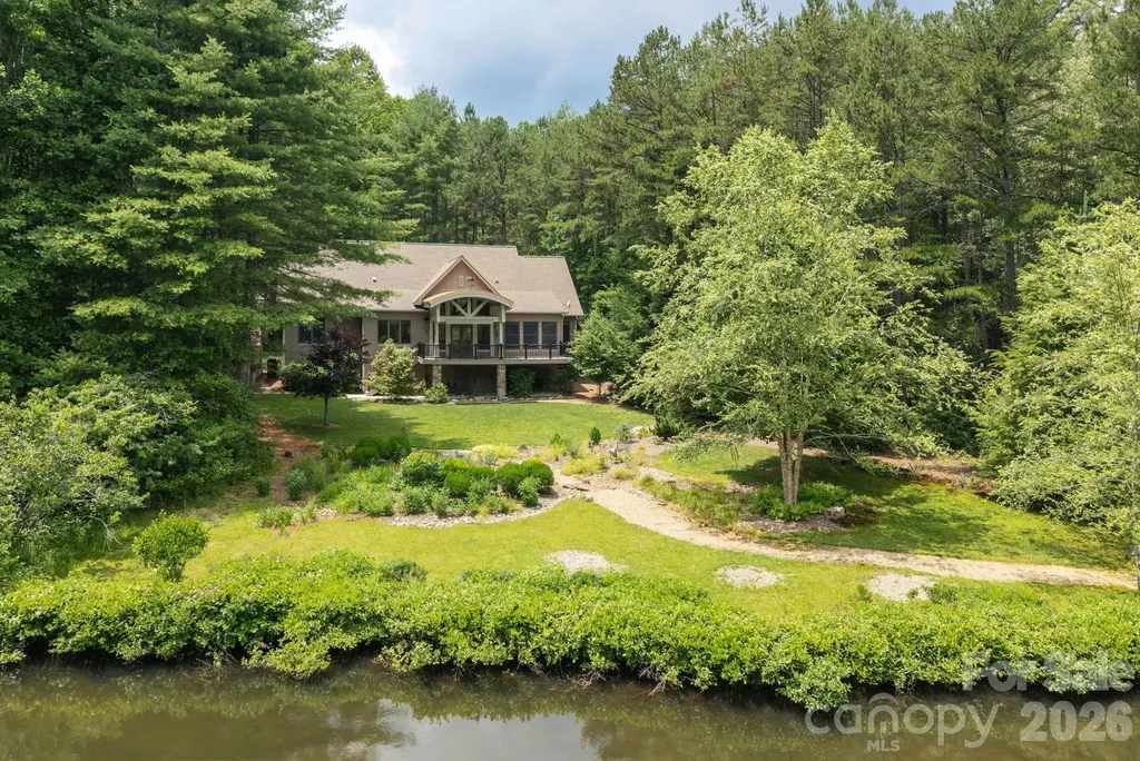 763 Deerlake Road Brevard NC 28712