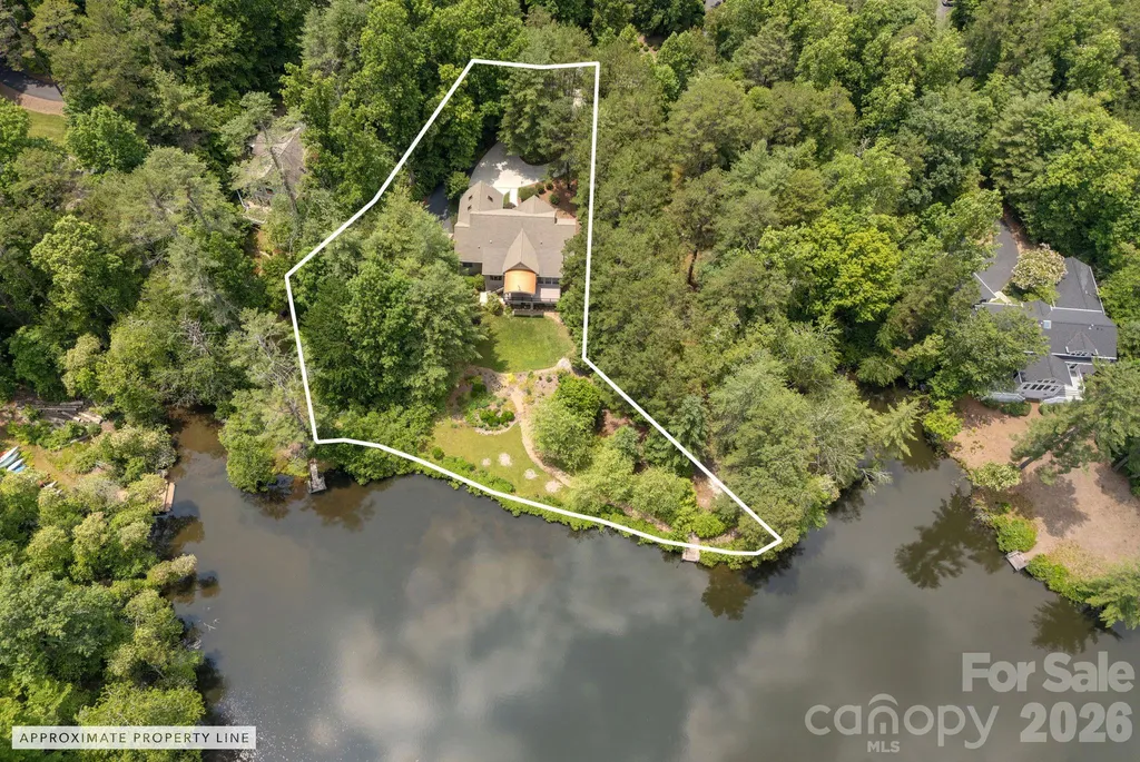 763 Deerlake Road Brevard NC 28712