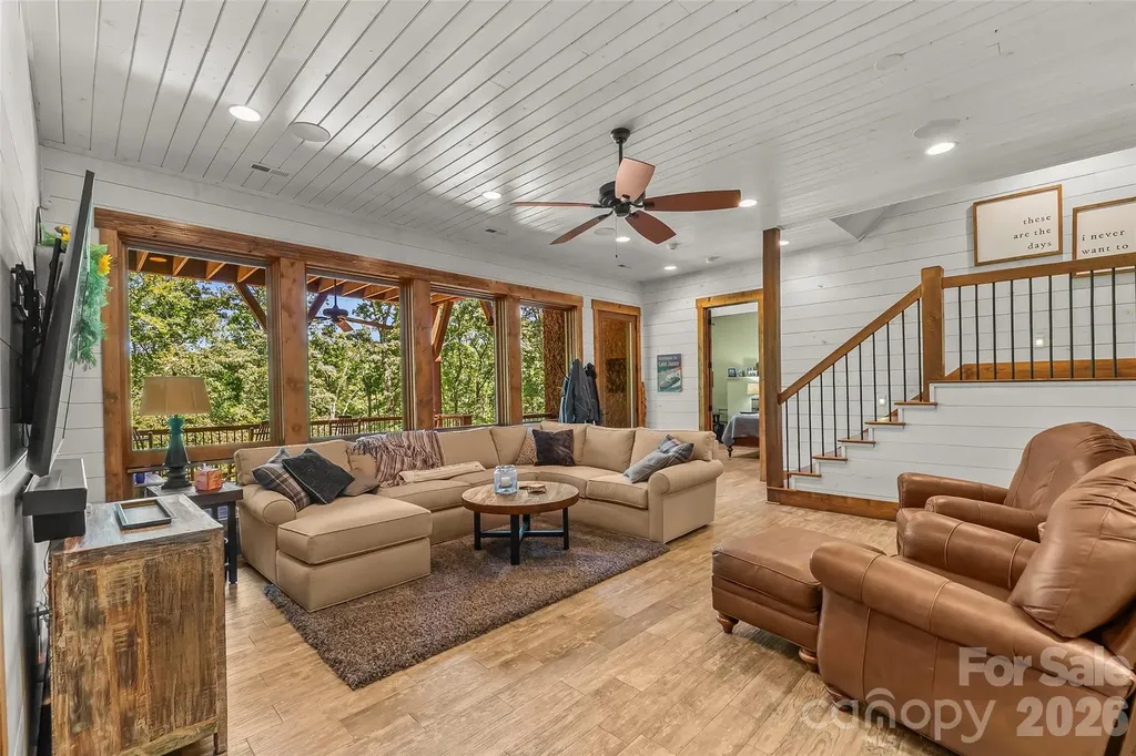 2087 Firestone Trail Nebo NC 28761