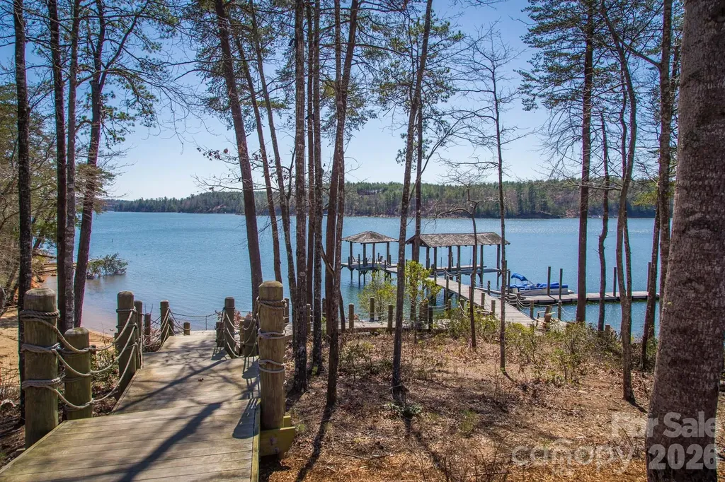 2087 Firestone Trail Nebo NC 28761