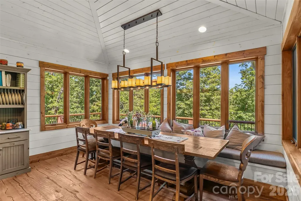 2087 Firestone Trail Nebo NC 28761