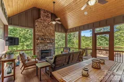 2087 Firestone Trail Nebo NC 28761