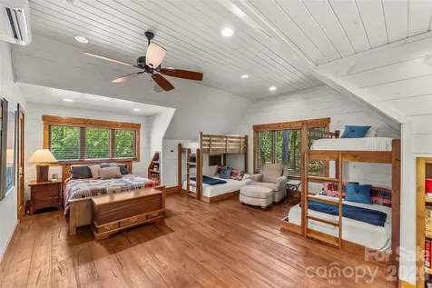 2087 Firestone Trail Nebo NC 28761