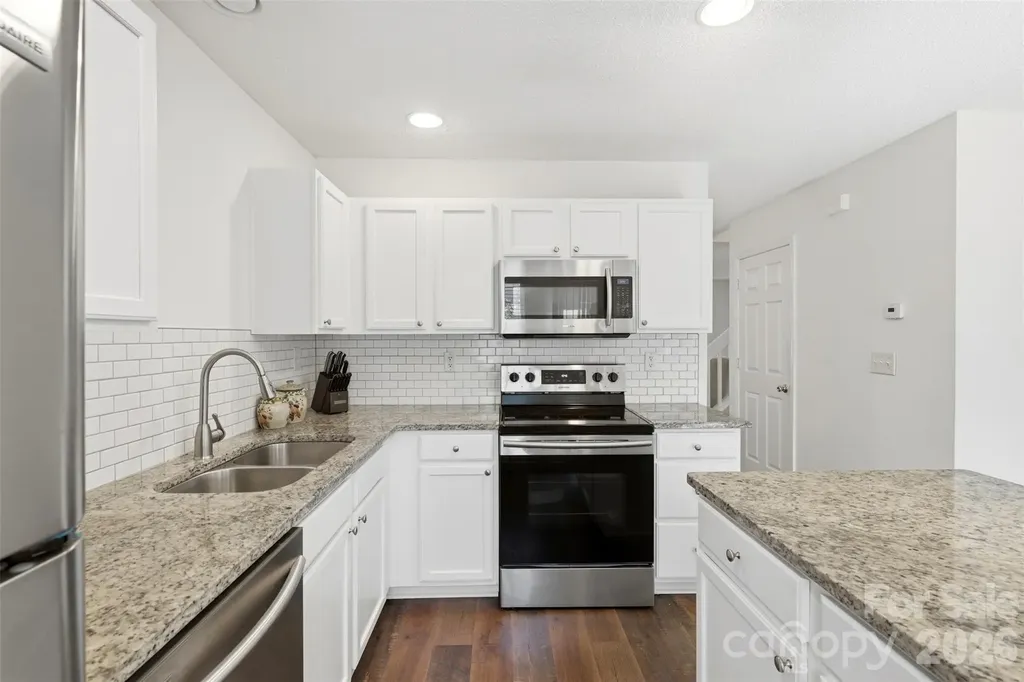 6720 Cypress Tree Lane Charlotte NC 28215