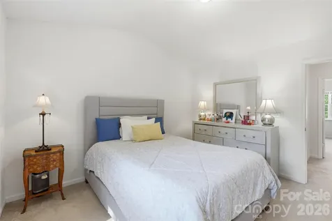 6720 Cypress Tree Lane Charlotte NC 28215