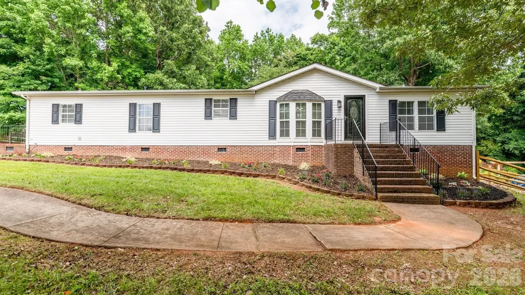 Mooresville NC, 127 Whitewater Lane