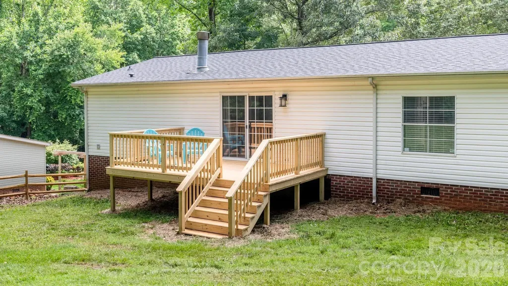 127 Whitewater Lane Mooresville NC 28115
