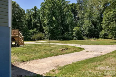 1625 Us 601 Highway Yadkinville NC 27055