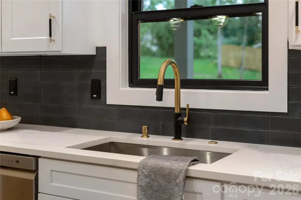 47 Scott Meadows Drive Asheville NC 28806