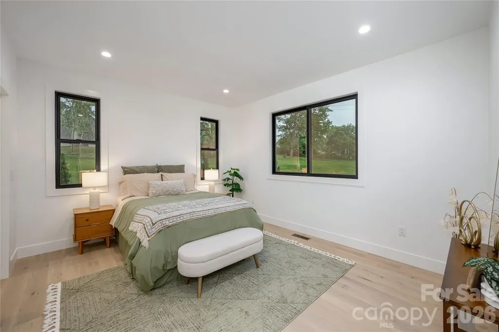 47 Scott Meadows Drive Asheville NC 28806
