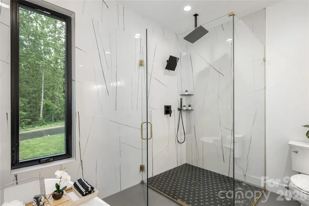 47 Scott Meadows Drive Asheville NC 28806